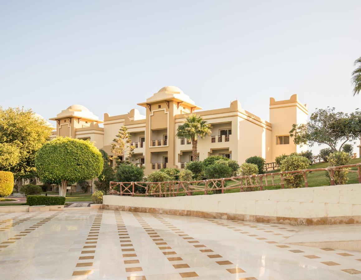 Serenity Makadi Beach Bagian luar foto The Taj Mahal Palace, Mumbai