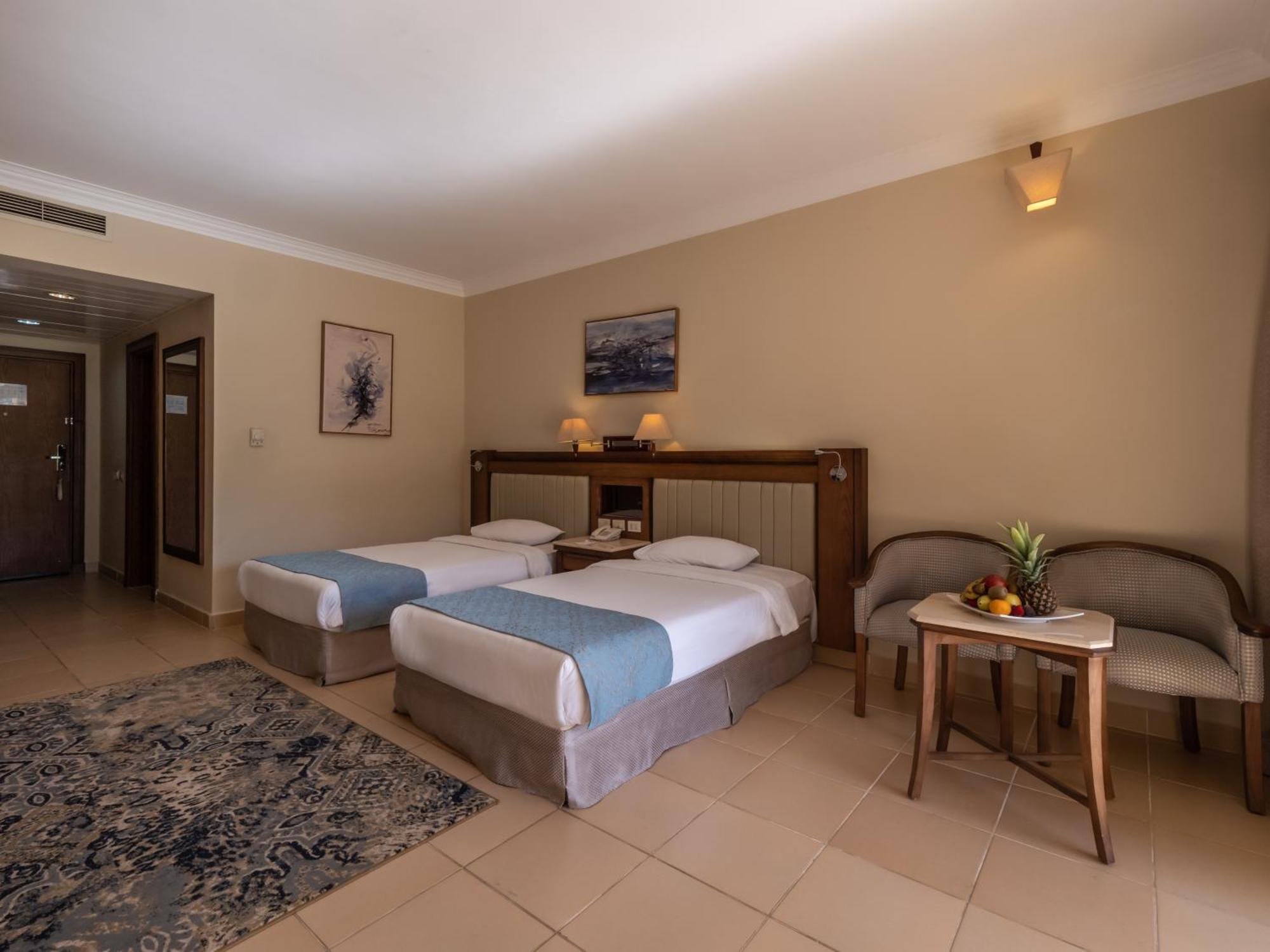 Serenity Makadi Beach Ruang foto A room at the hotel